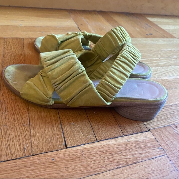 LD TUTTLE THE CANDLE - SULPHUR - Picture 11 of 15